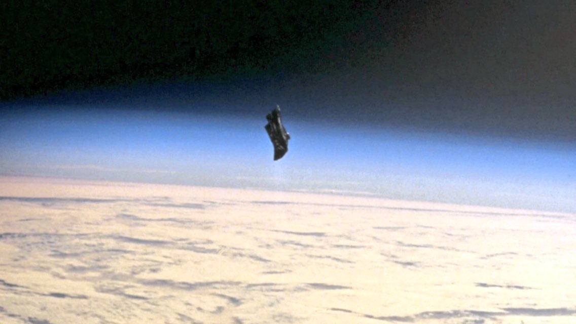 UFOsightingss's tweet photo. Black Knight Satellite Update Video Coming Soon... https://t.co/EjJwClGk8L