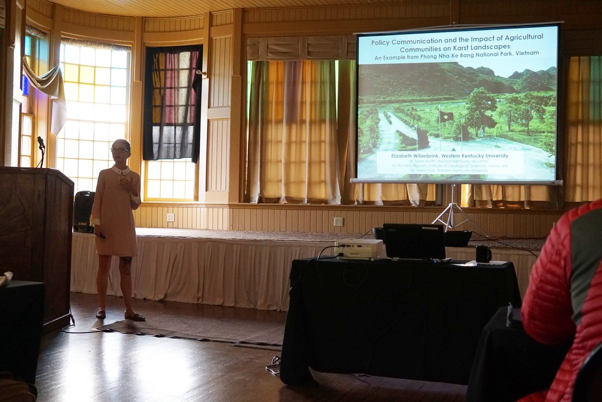 wkuchnges's tweet photo. Check out #CHNGEmaker EB Willenbrink presenting her research at the National Cave and Karst Management Symposium in Eureka Springs, AK! https://t.co/D79WEZbEip