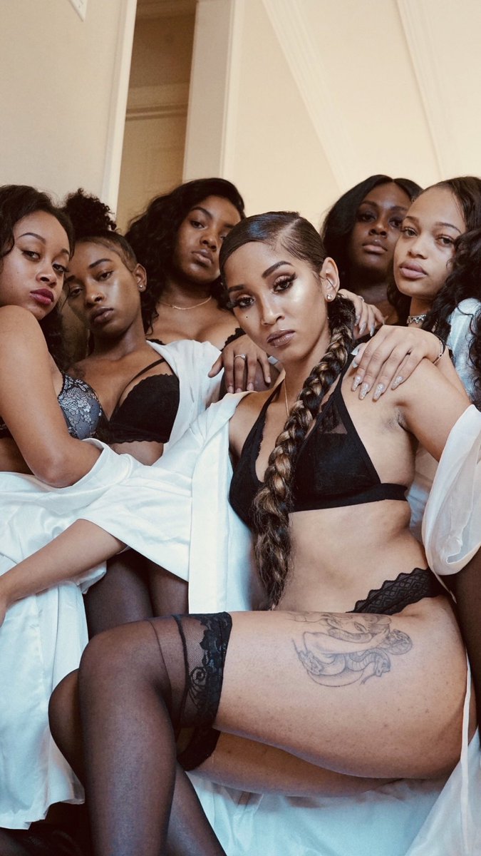 AlexAlston99's tweet photo. Homecoming Lingerie Party Tonight😈
#50ShadesOfLingerie
#DressCodeEnforced
#NoJeansAllowed
#LingerieOrPajamas
HMU For Tix https://t.co/GJQTZbE48v