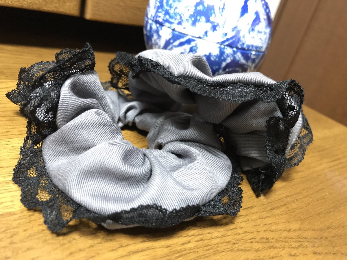 kisaragi_128's tweet photo. シュシュ新作できました!
入間、白銀(2モデル)、東条が今回の新作です!
パーツの関係でマイナーチェンジした春川も一緒に載せておきます( ˘ω˘ )
各300円ですー!
#128Factory https://t.co/IX8ymJ2ct1