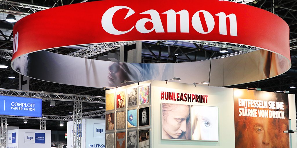 CanonDEUB2B's tweet photo. Vielen Dank an @viscomshow für eine erfolgreiche #viscom2017! Schön war's! Jetzt geht’s ab ins Wochenende #FridayFeeling #UNLEASHPRINT https://t.co/bK46moGRZY