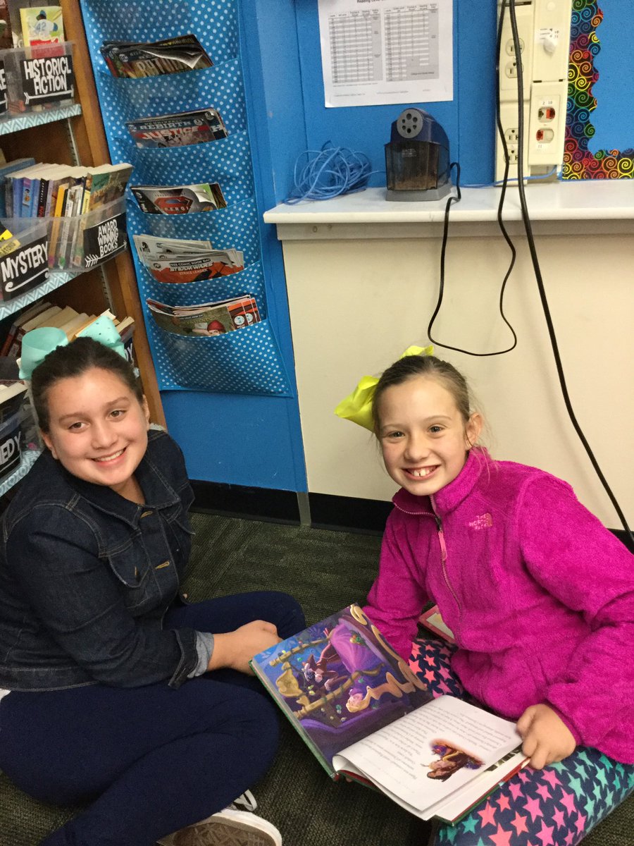 Gard5thGrade's tweet photo. Buddie reading time #YESTigers180 https://t.co/hDd979qLez