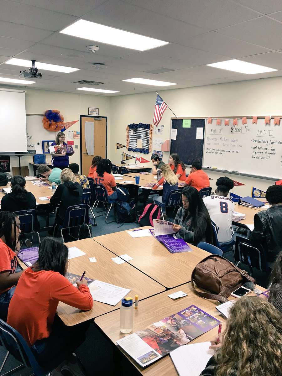 MNHS_AVID's tweet photo. Stephen F. Austin State University’s local admissions rep. has been great! #AVID #MNHSAVID #CollegeBound #CollegeReady https://t.co/pj03hKvFJR