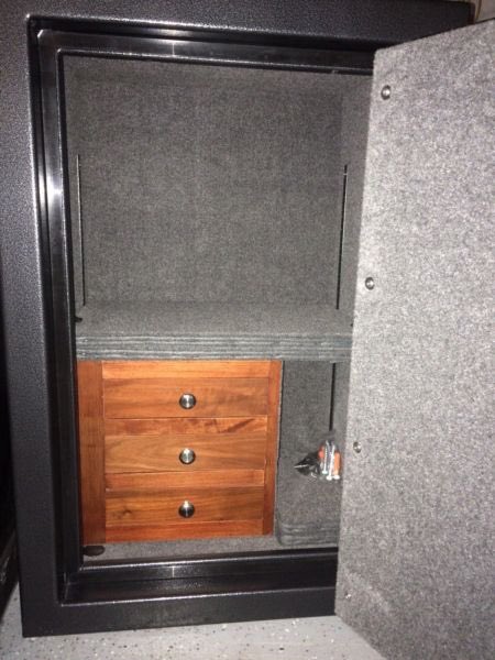 mesafes's tweet photo. Safe - Small Home Safe https://t.co/6nhbIQnsIU https://t.co/n8og3xDqnm