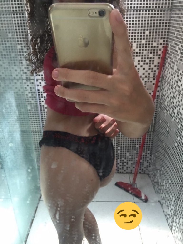 LimitePutaria's tweet photo. Sigam ela no insta _hellenzinhap❤️👍 https://t.co/CuX1tP9tUe