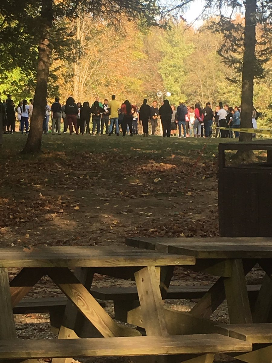 tgabram_KHS's tweet photo. @KenstonKHS @Diversity_NEO #FallRetreatCampWise
#UnderstandingImmigration
#DefineAmerica
#AwesomeReflectiveDiscussion https://t.co/nmYJAqhYTM