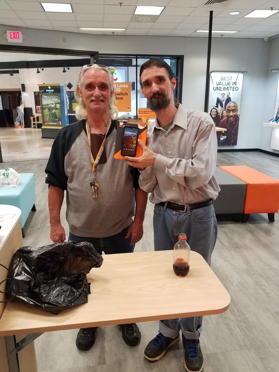 Boostnewburghny's tweet photo. #BlackandOrangeEverything #HappyCustomers #Early #LetsGooo https://t.co/GiW75jBjbC