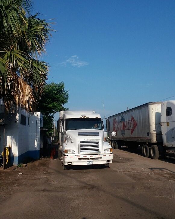IHTT_HN's tweet photo. En las últimas 24 horas, 10 unidades de carga fueron sancionadas por presentar sobrepeso en Jícaro Galán.
@IHTT_HN 
#InstitutoTransporte https://t.co/9QLue4BtR9