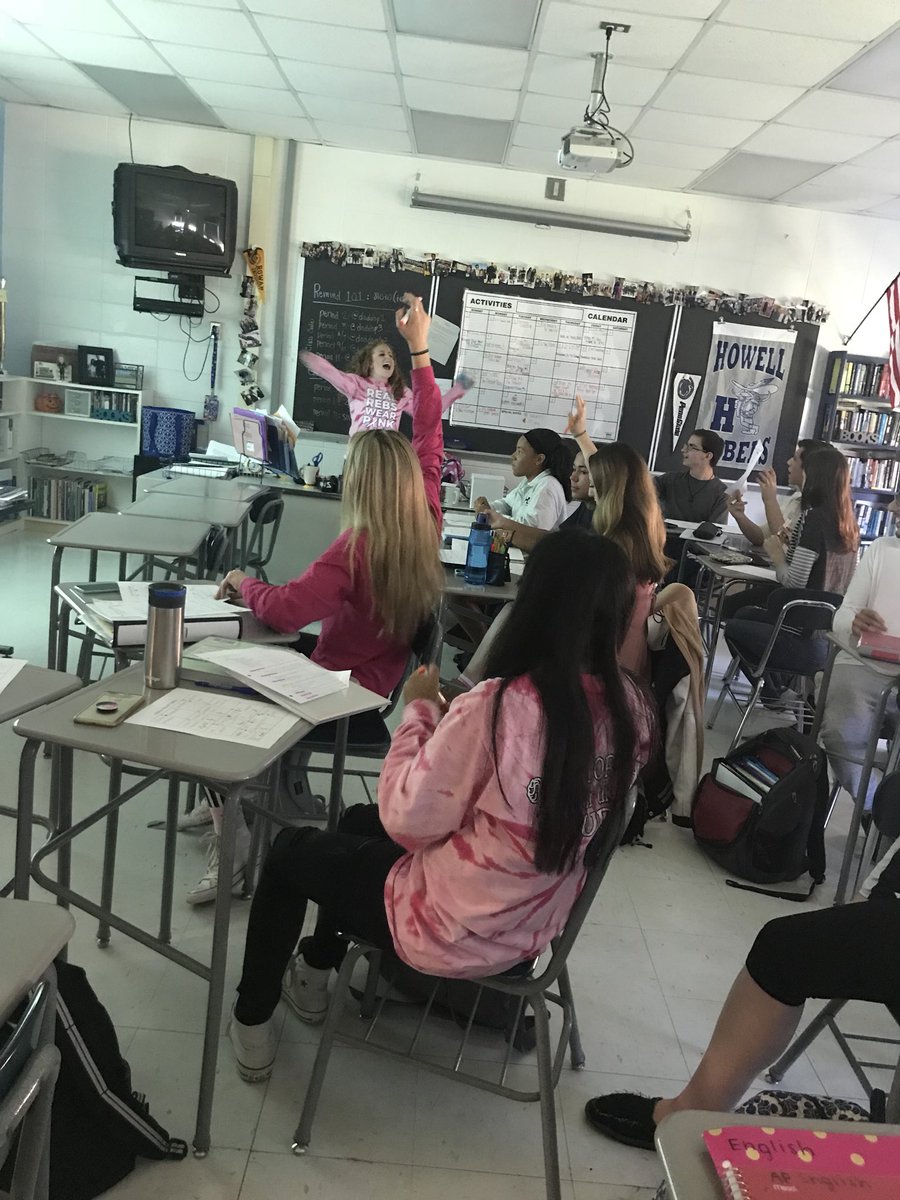MsJenner's tweet photo. Logical fallacy BINGO in @MsDodds_HHS AP Lang class. https://t.co/T5iX7mpW9t