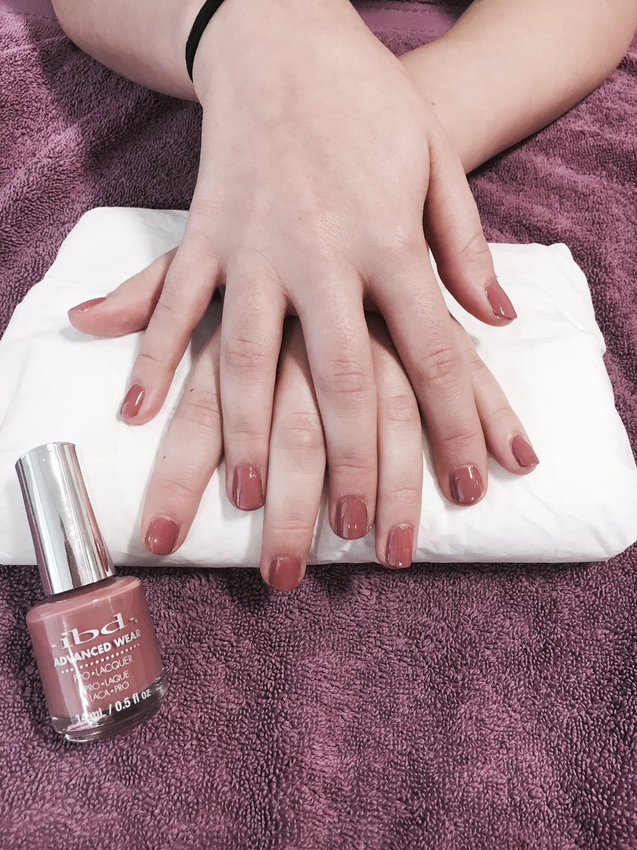 VictoryBeauty's tweet photo. Nail painting today done by our year 12 girls🌸
#nails #beautytips #painting https://t.co/wSG9wm7F6Y
