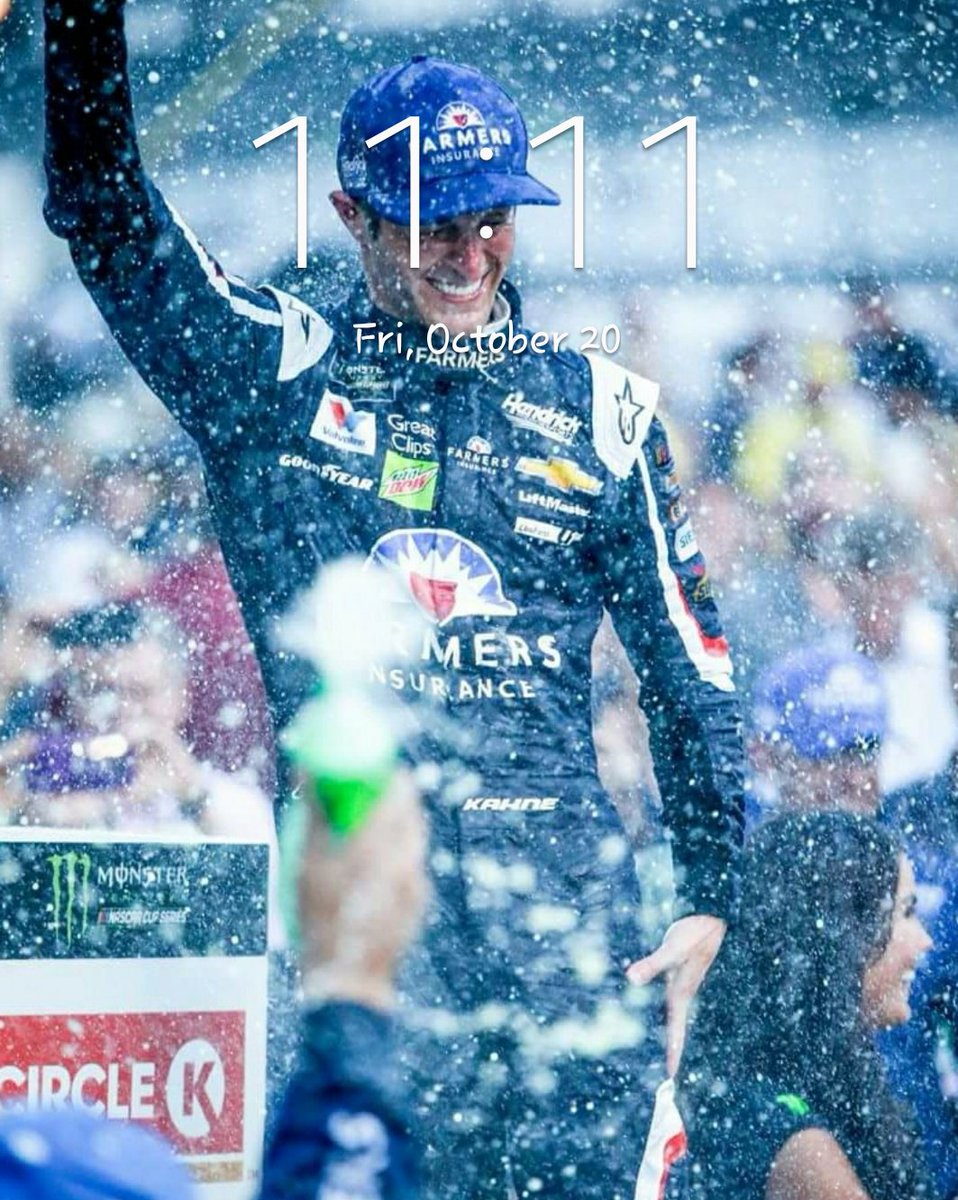 Kr8z4_9's tweet photo. @kaseykahne @FarmersRacing 11:11 made a wish! #faithinthe5 #mu5cle #farmersfans https://t.co/yCgt6on6g7