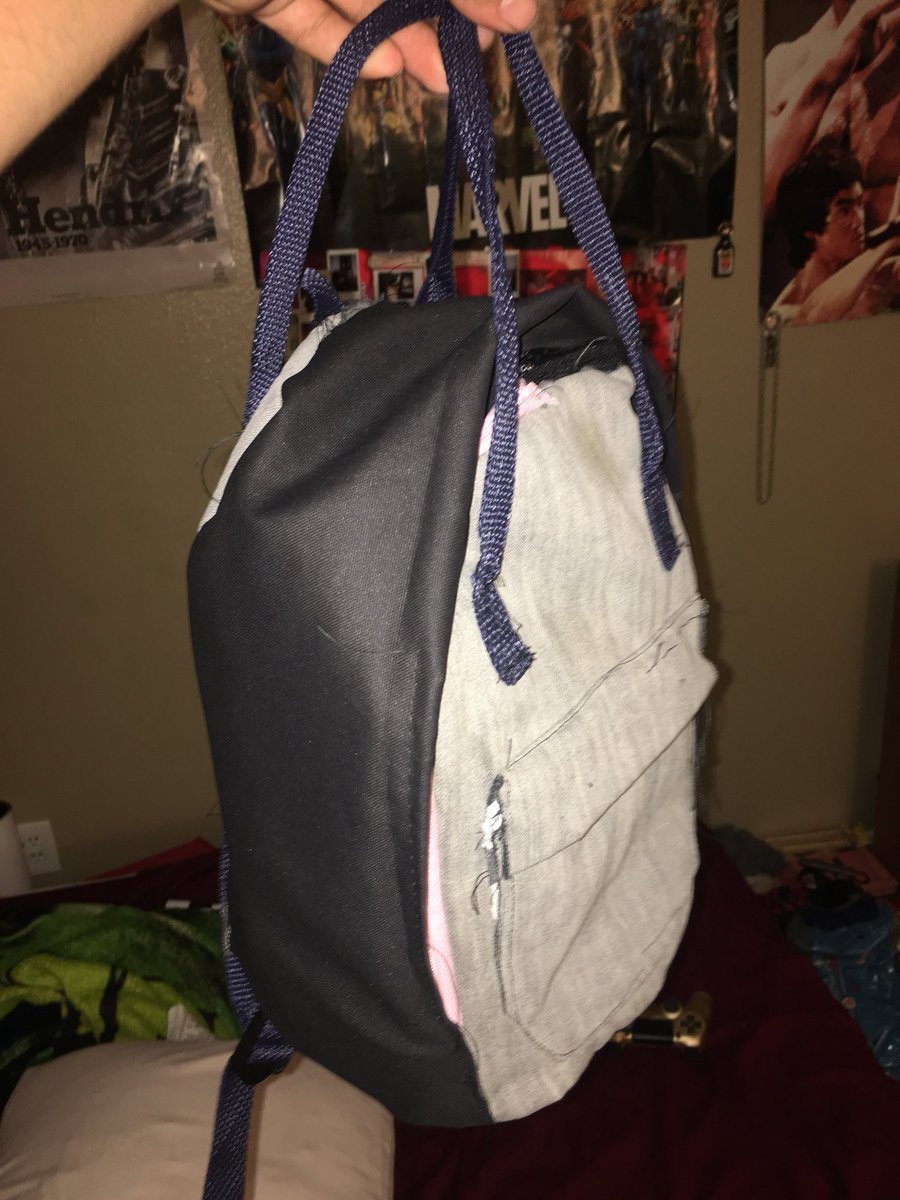 stebanJR2's tweet image. Old jeans into a back pack #diybackpack gotta make more