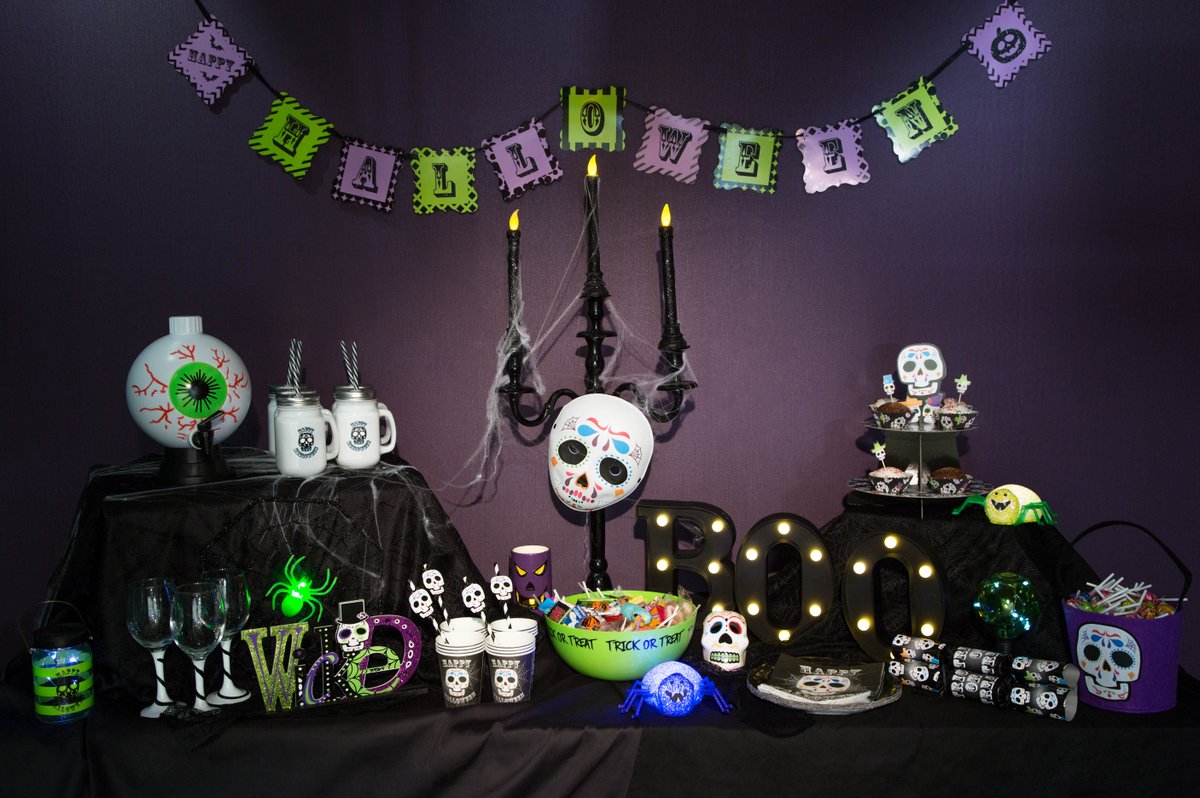 Poundland's tweet photo. 3 HRS LEFT for the chance to WIN your Halloween party decorations! Follow & RT with #MonsterValue to enter. T&C: https://t.co/sKaqajaSOr https://t.co/JDJHgTVGMG
