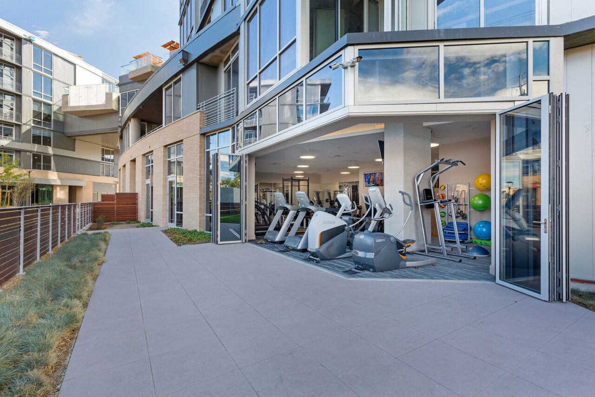 Stay on track with our convenient onsite fitness center. #SoarWithTheConfluence

theconfluencedenver.com