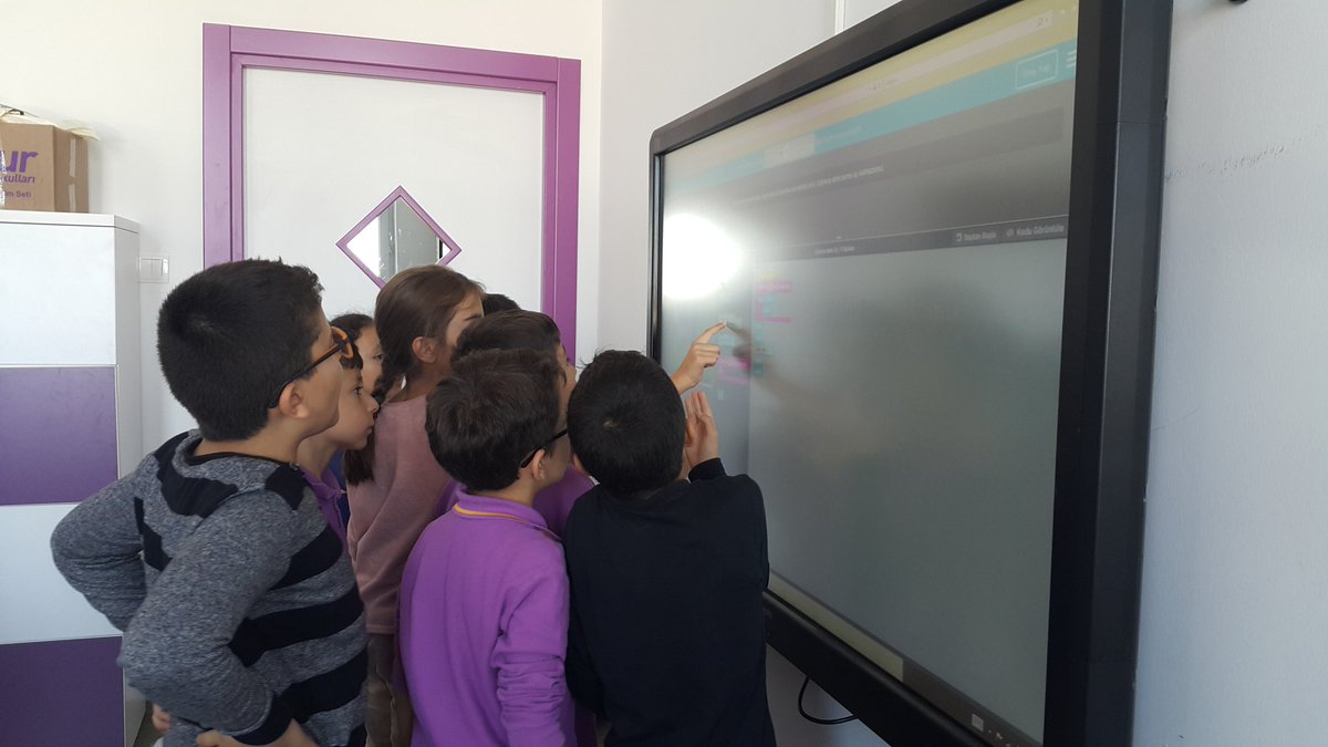 mervgk10's tweet image. 3.sınıflarımiz ile kodlamayi eğlenerek öğrendik 😊 @birgulyilmaz38
#ucodeweek  #europecodeweek #ugurkodluyor #ugurokullari  @NevsehirUgurKmp