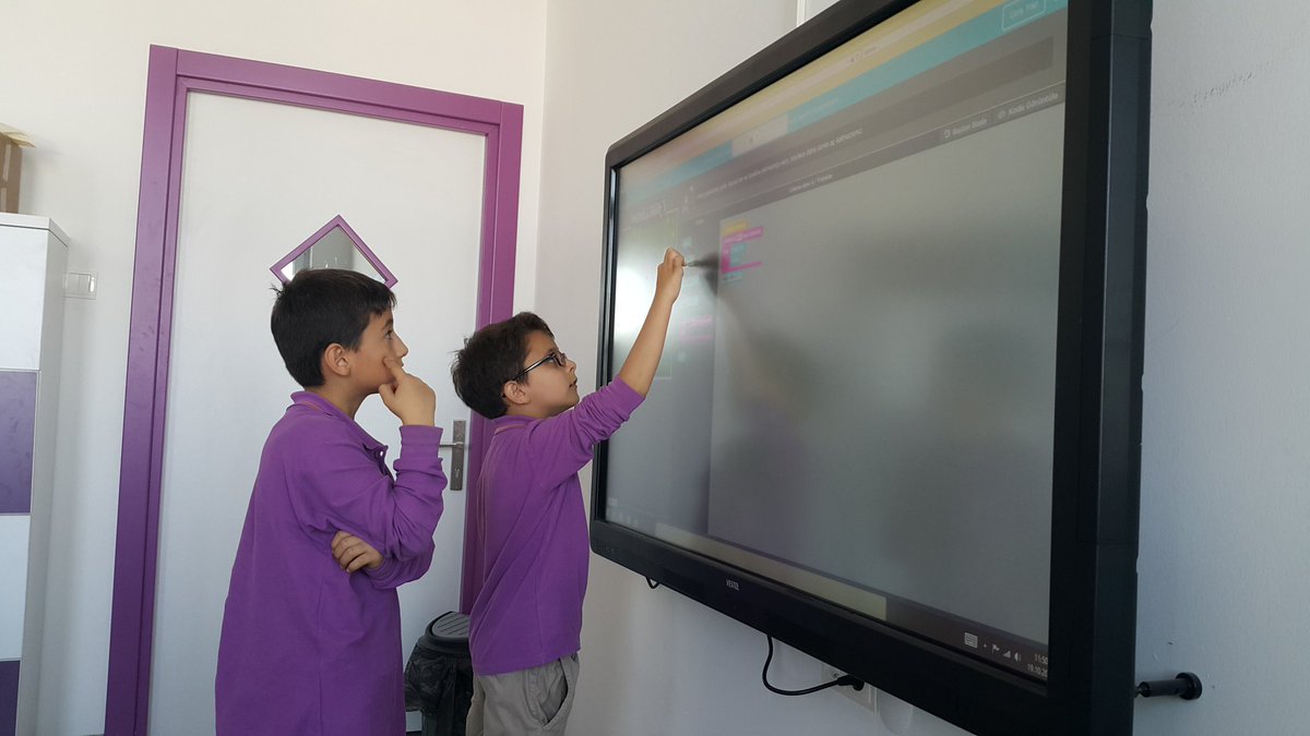 mervgk10's tweet image. 3.sınıflarımiz ile kodlamayi eğlenerek öğrendik 😊 @birgulyilmaz38
#ucodeweek  #europecodeweek #ugurkodluyor #ugurokullari  @NevsehirUgurKmp