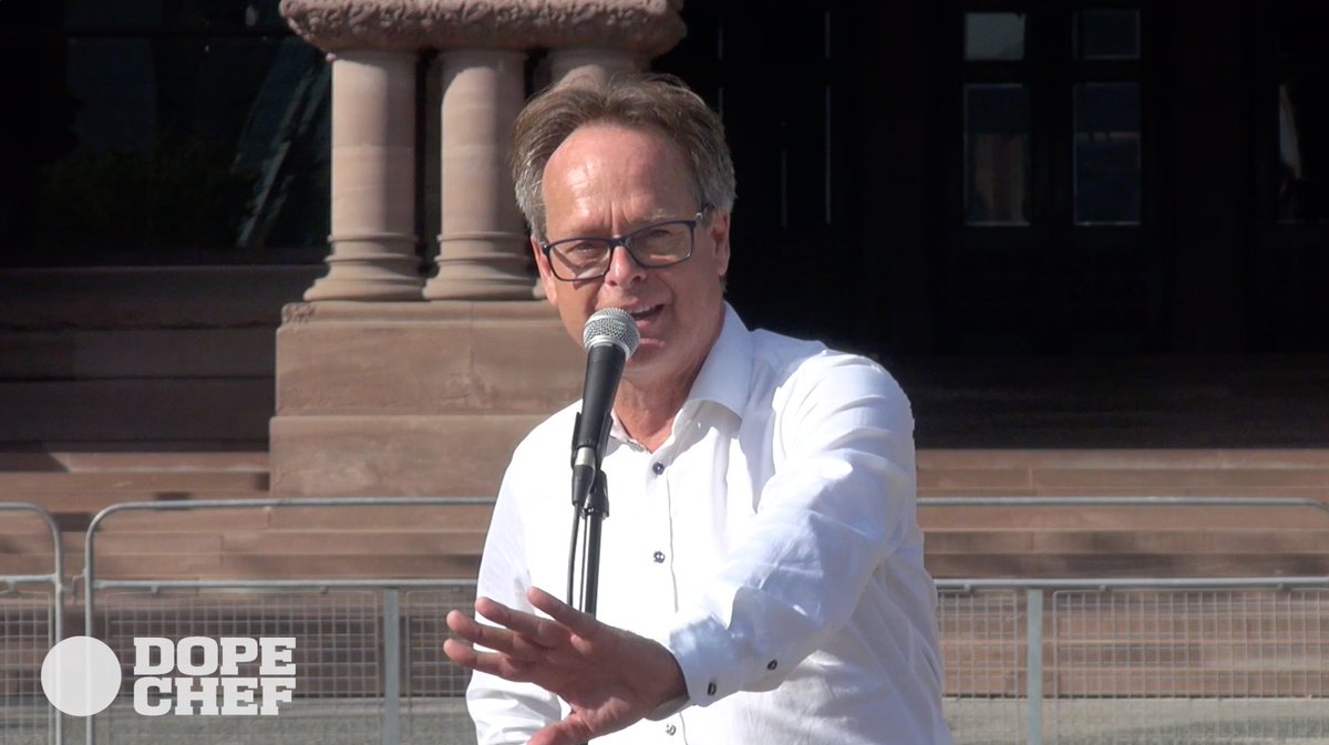 _dopechef's tweet photo. Marc Emery protests at STOP THE ONTARIO GOVERNMENT MONOPOLY on cannabis legalization rally. Full video: https://t.co/AeSbk5cNlk https://t.co/V0d12U607T