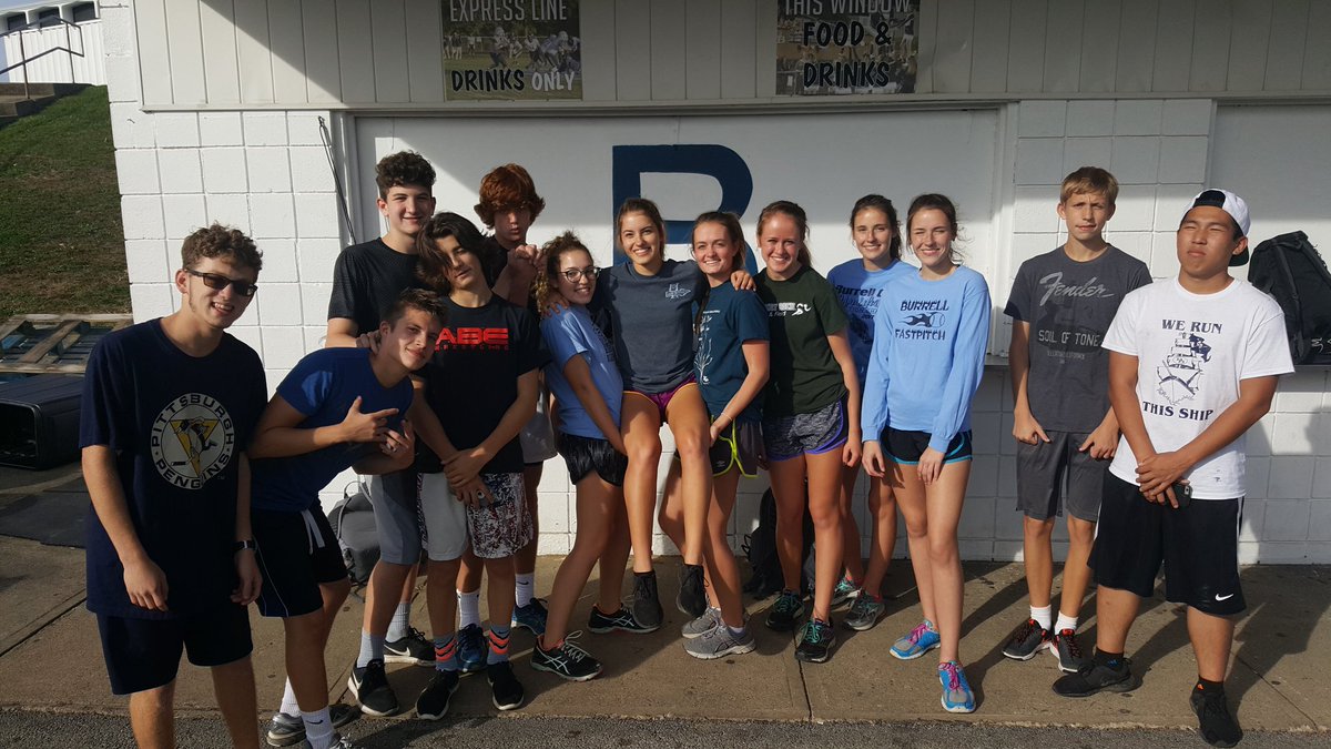CJ_Legs's tweet photo. Happy 18th birthday to @burrell_xc senior and dog-lover, Alyssa Miller!
#BurrellXC 
#ChinaLobster https://t.co/VxC00wieYU