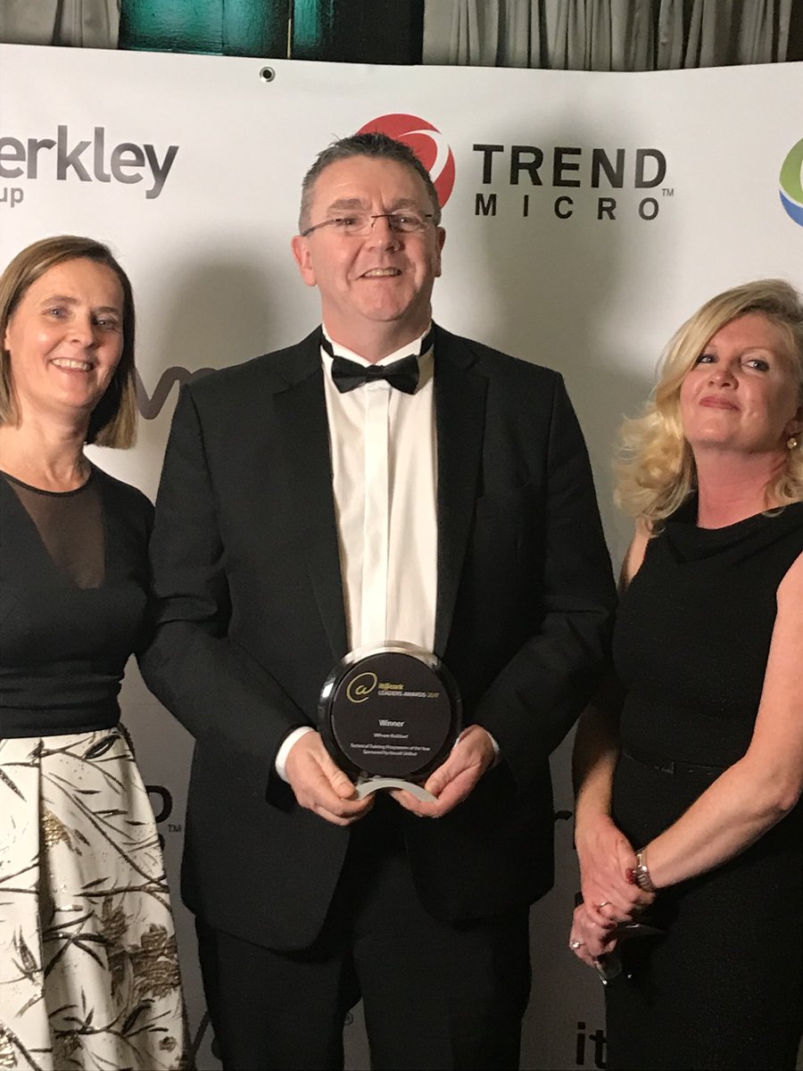 Karen_Egan01's tweet photo. Congratulations to our very own Gerry Murphy winner of Technical Training Program of the Year #LeadersAwards17 @vmwarecork https://t.co/2HCYJgIWIF
