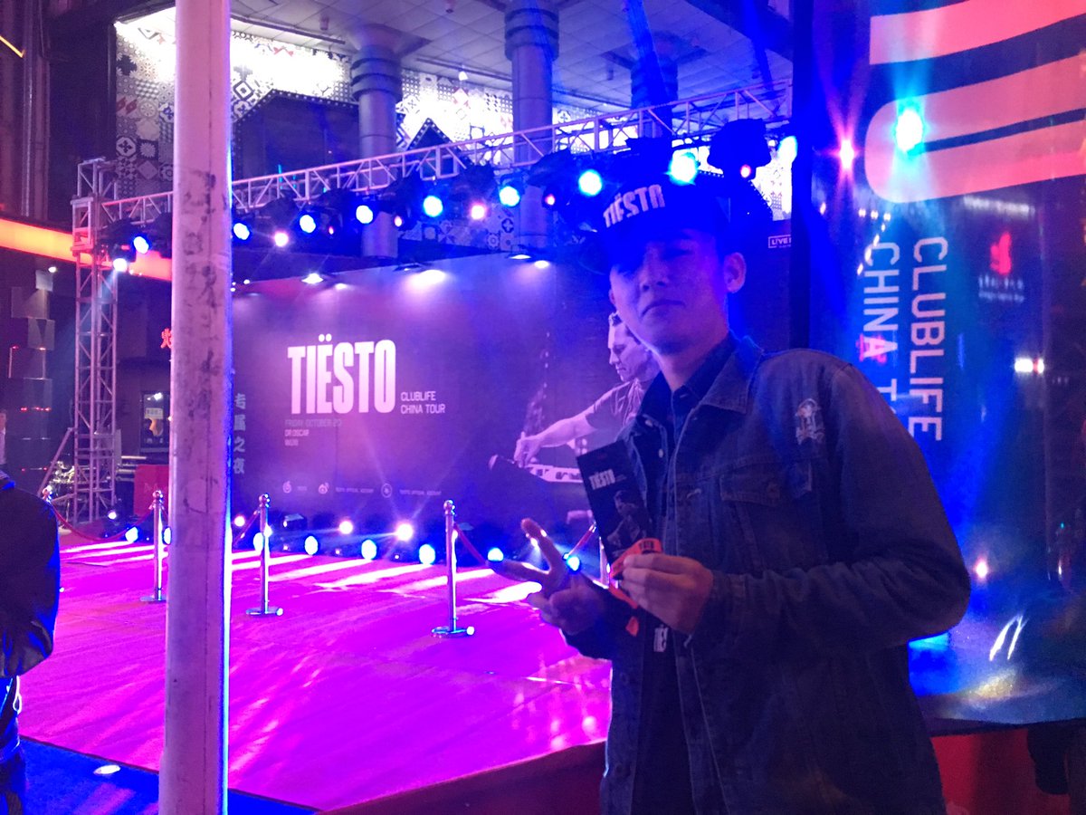 XQJ1995's tweet photo. We love @tiesto ！ https://t.co/Kt1iaqettG