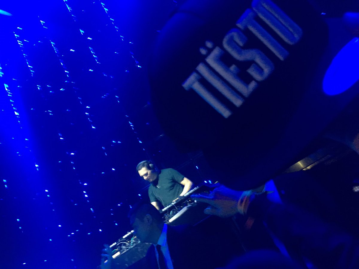 XQJ1995's tweet photo. We love @tiesto ！ https://t.co/Kt1iaqettG