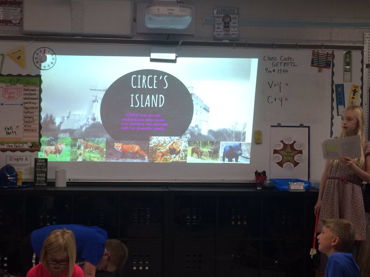 LeaStutzman's tweet photo. Reader's Theater + Google Slides = Applying our knowledge about fluency, plays, scenes &amp; settings #greatproduction #KLSDStaff #4thgraderocks https://t.co/KVLjjdABhf