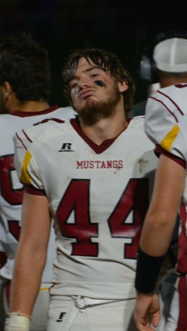 darrintelfer's tweet photo. The look when there are no Friday night lights ...... #pcmfball https://t.co/LLx4Trvimc