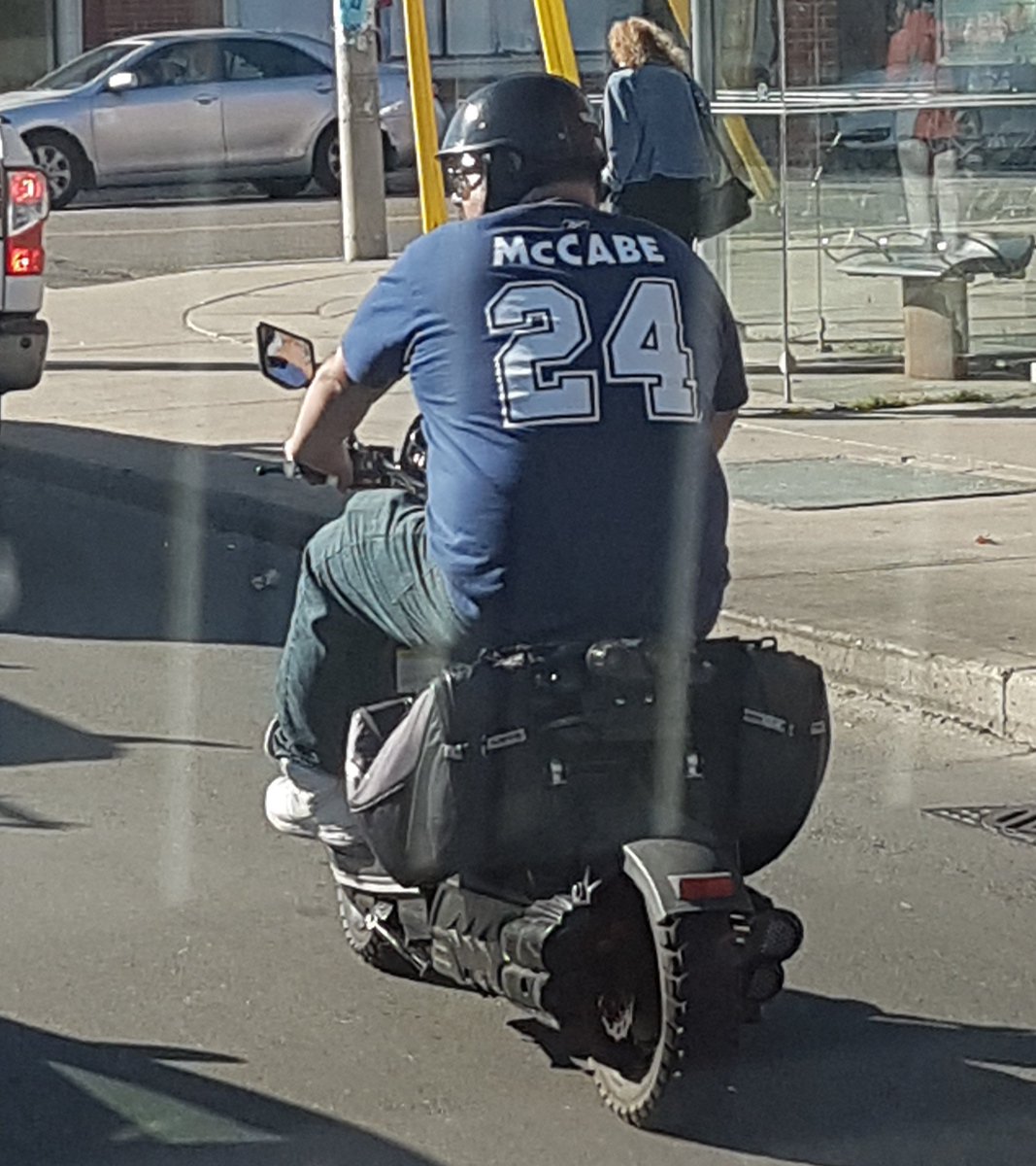 BareFootin4Life's tweet photo. @OverDrive1050 @HayesTSN @odognine2 @jamiemclennan29 saw #1 Caber fan finish dart hop on his hog &amp; catch me @ redlight #gritgrinder #4030 https://t.co/BkwQb6h7nZ