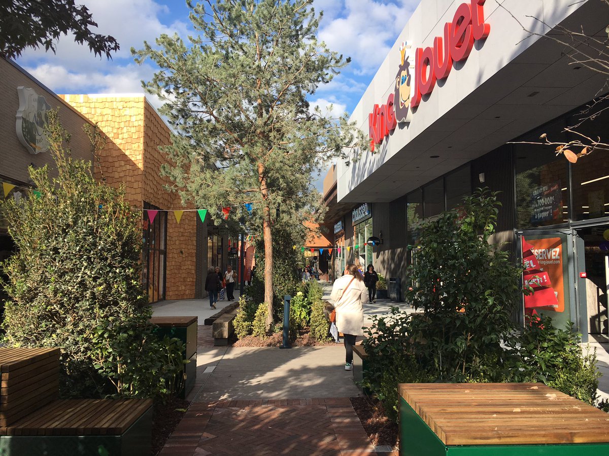 Antoine_Frey's tweet photo. Très fier de vous avoir présenté notre 1er Shopping Promenade - Coeur Picardie ! Une inauguration émotion. https://t.co/eZRRgGfFLo