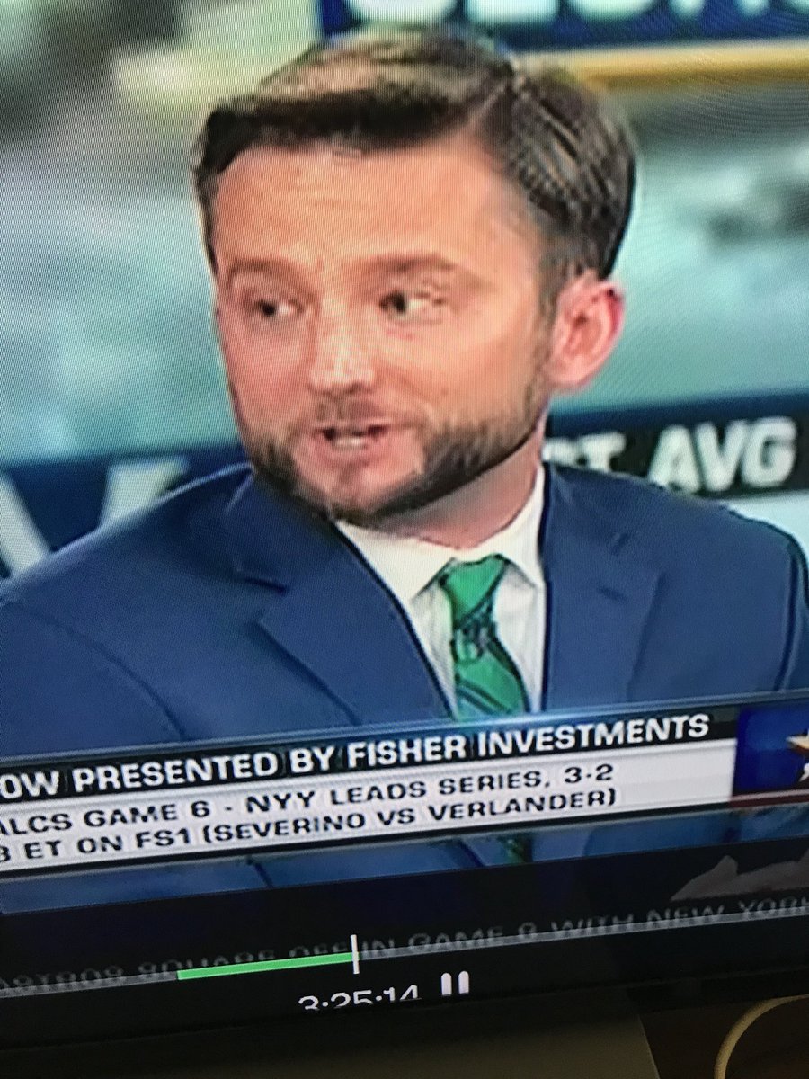 biscuitsoppin's tweet photo. @AndrewBogusch look at handsome Andrew @JayBerman.       A face that’s made for TV &amp; I love the green tie! #metstown https://t.co/eaJTqMa1kT