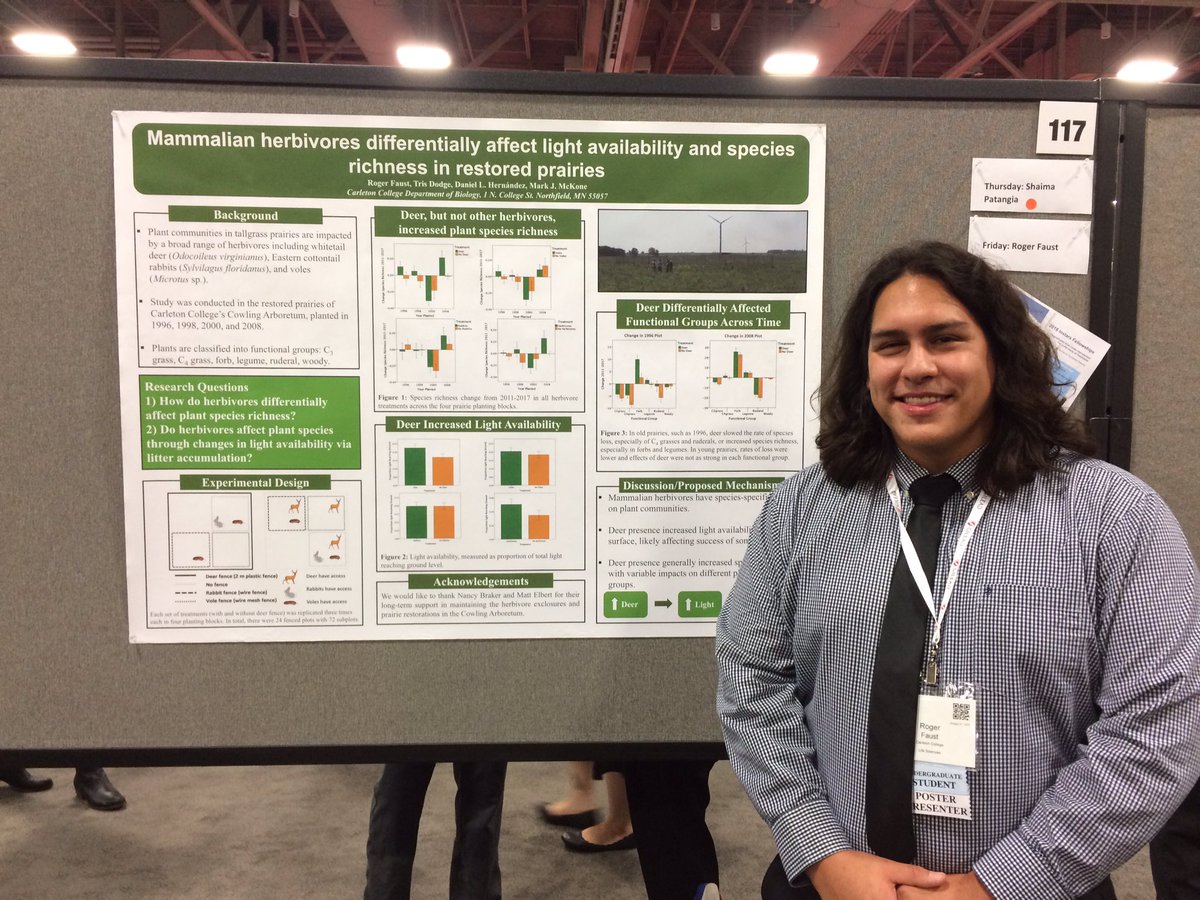 dluis_hernandez's tweet photo. @Eco_Carls Roger Faust presenting his poster at #SACNAS2017 #carletoncollege https://t.co/if7MEI332J
