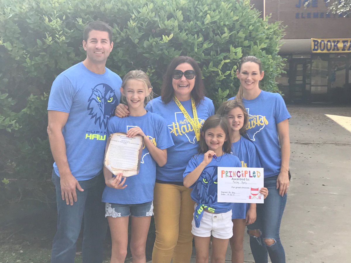 HuffmanHawksPYP's tweet photo. Some award winners, a birthday, a Watch Dog and one of Huffman’s great families! #huffmanIBPYP https://t.co/vE3zLpI0G4