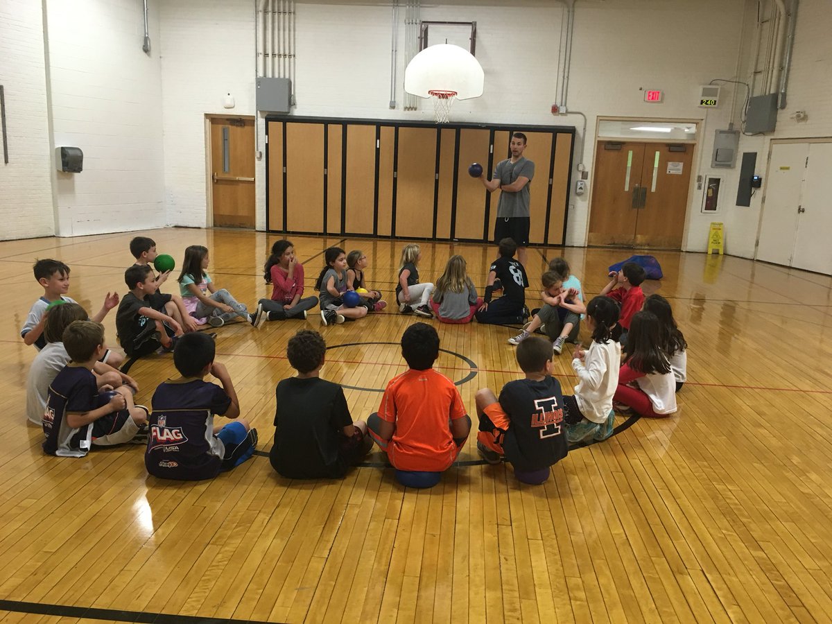 lepstein84's tweet photo. #dodgeball with @mrodrigo5. Fun afternoon celebrating attendance at the #bookfair2017 #wal109 #epstein109 https://t.co/Pfejgy2WcN