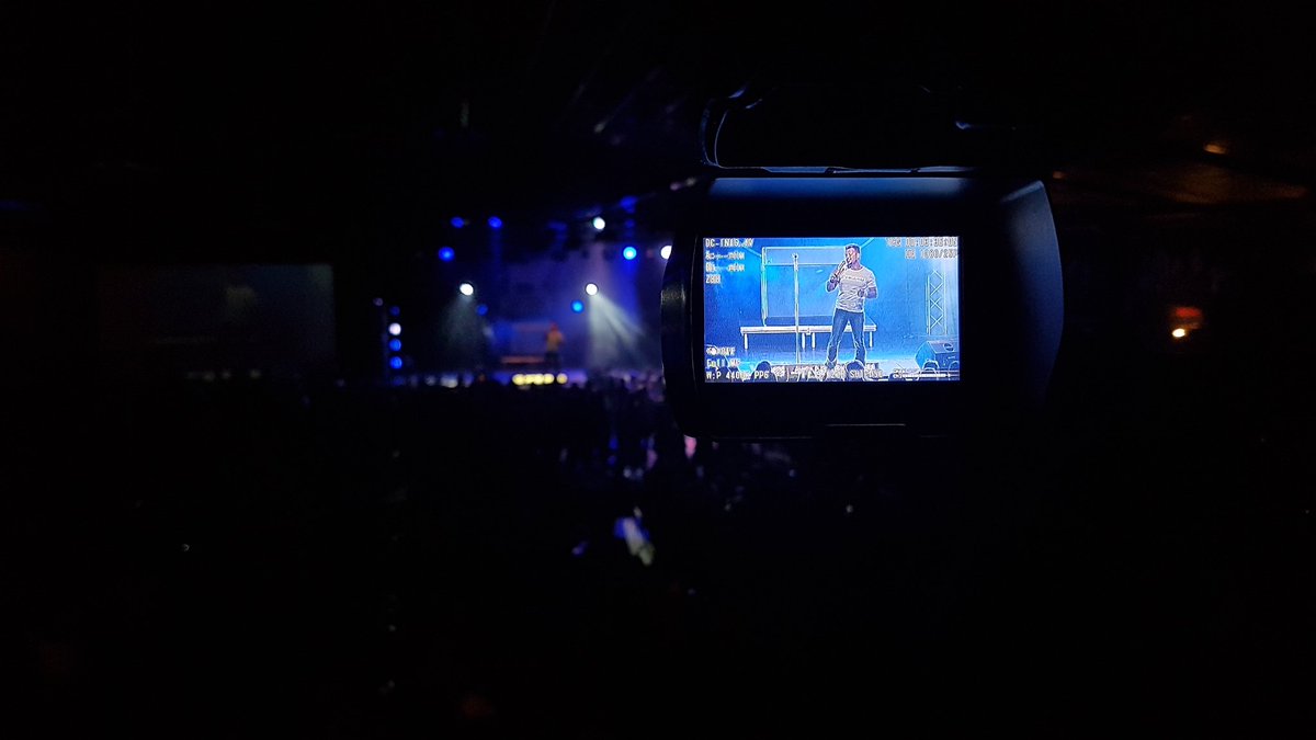 daniepret's tweet photo. @juanboucher007 het die gehoor se dansskoene behoorlik geroer vanaand by @Weiveld! #Video2Screen https://t.co/VklvypTkfQ