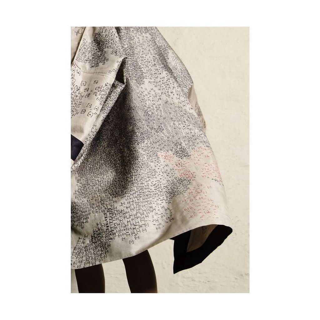 lthjkt's tweet photo. Vision over vogue.
.
.
.
@swatikalsiworks #lthjkt #leatherjacket #swatikalsi #handrafted #embroidery #modernluxury #liveauthentic #visualin… https://t.co/LlpO61vCup