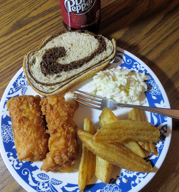 LumberInn's tweet photo. TGIF! Come have a fish fry at Lumber Inn! https://t.co/zBJ6K7Asdm