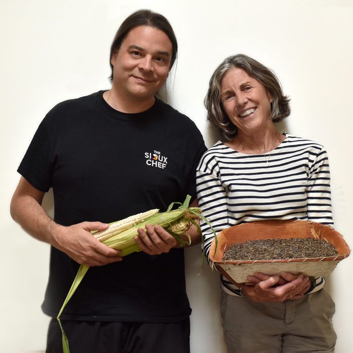 foodtechconnect's tweet photo. .@the_sioux_chef is Reclaiming North America’s Indigenous Cuisine https://t.co/vpXqZfPVVZ @CivilEats https://t.co/ZiNofN3sv2