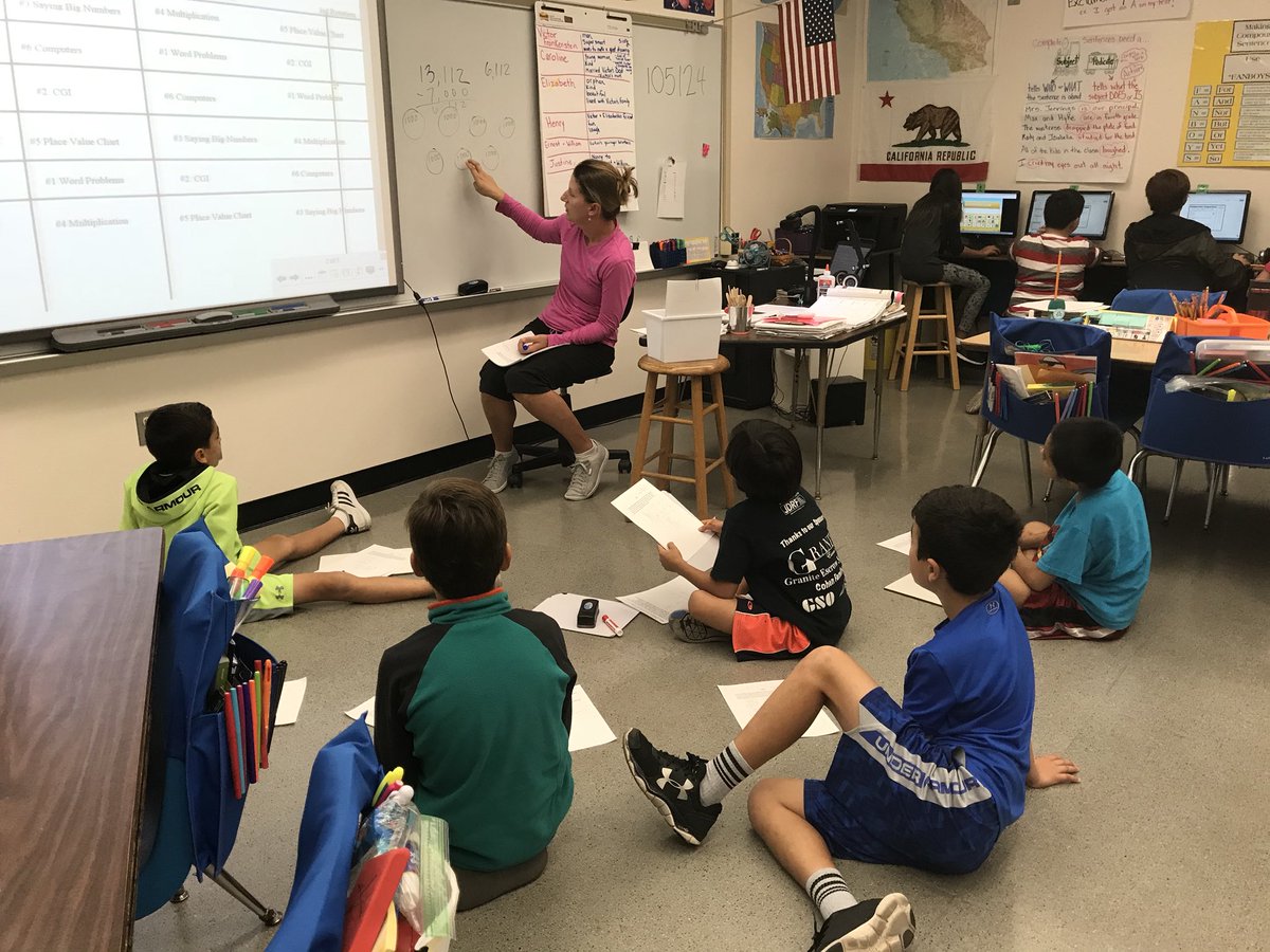 Haweselementary's tweet photo. Math centers on Friday morning! Parents helping build math fluency! #behawesome #befluent #weloveourvolunteers #4thgrade #mathrotation https://t.co/GBnCkL4XyY
