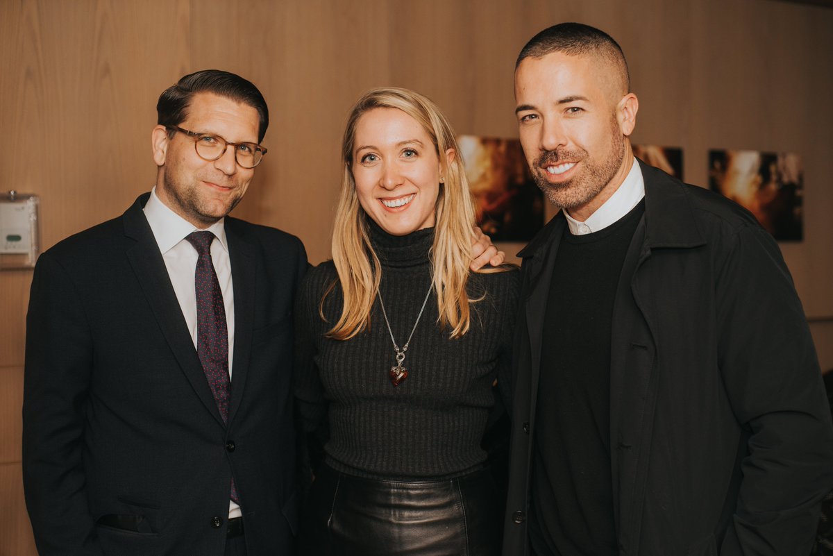 CanadianOpera's tweet photo. Members of the COC's Opera Club attended a performance of #COCElixir, followed by a reception at Momofuku Nikai. π·: Gaetz Photography https://t.co/KyIWrtNhjn