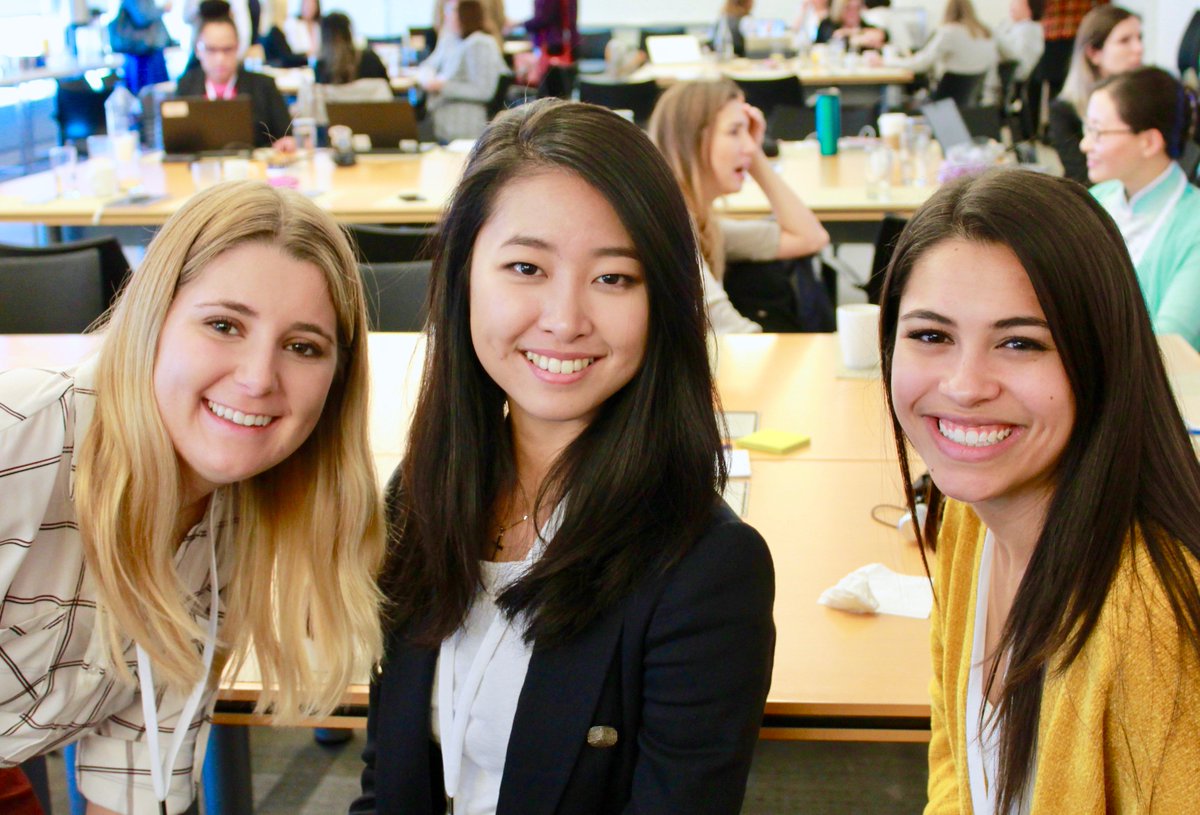 ComcastNBCU_TW's tweet photo. Love seeing the phenomenal women of #CORETech connect with the top female leaders across @Comcast @NBCUniversal!! #TECHWomenConnect https://t.co/MC9jvPOYIb