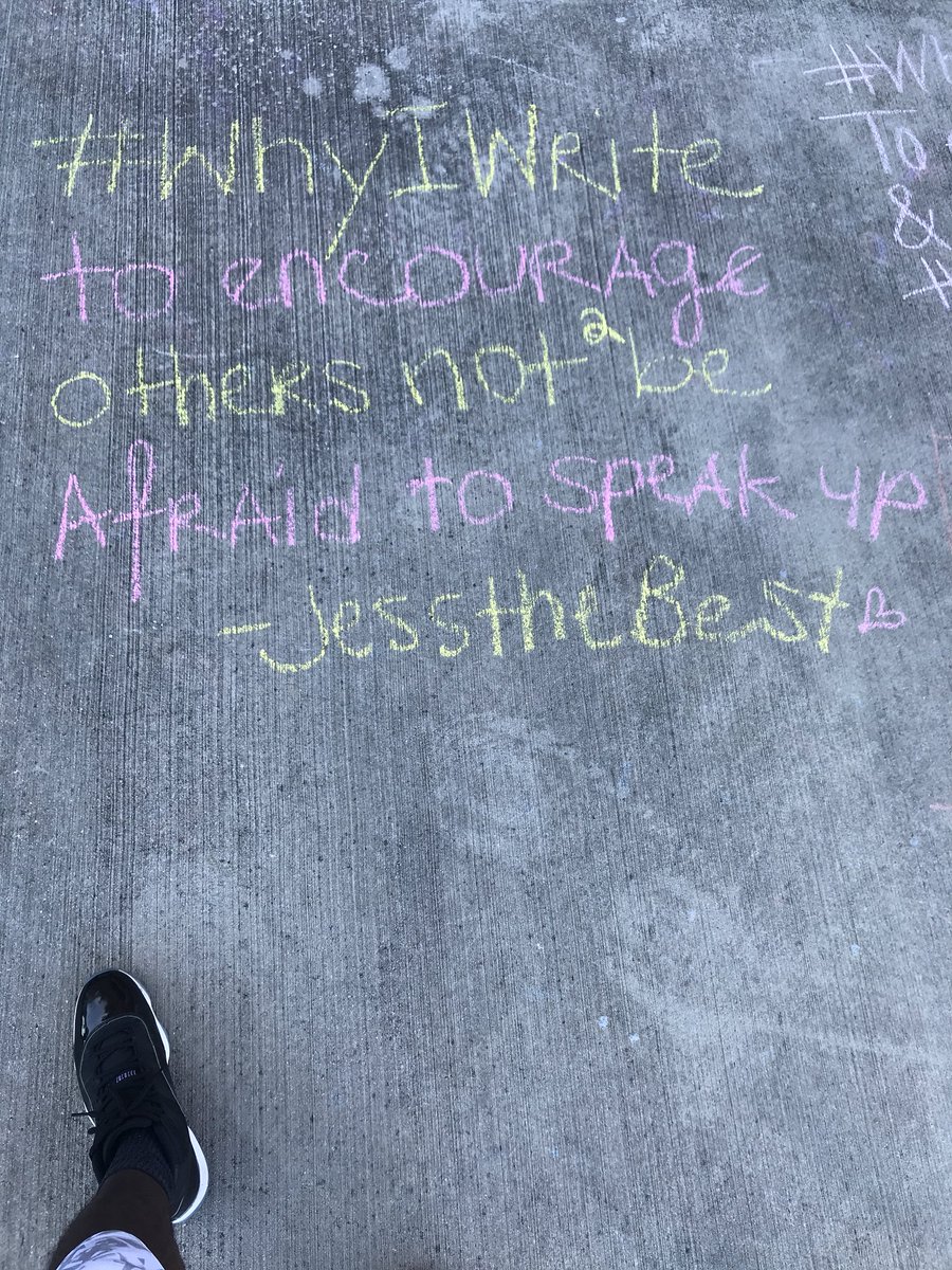 itsKeveaux's tweet photo. #WhyIWrite #WriteSSU https://t.co/jZ81G3KXC9