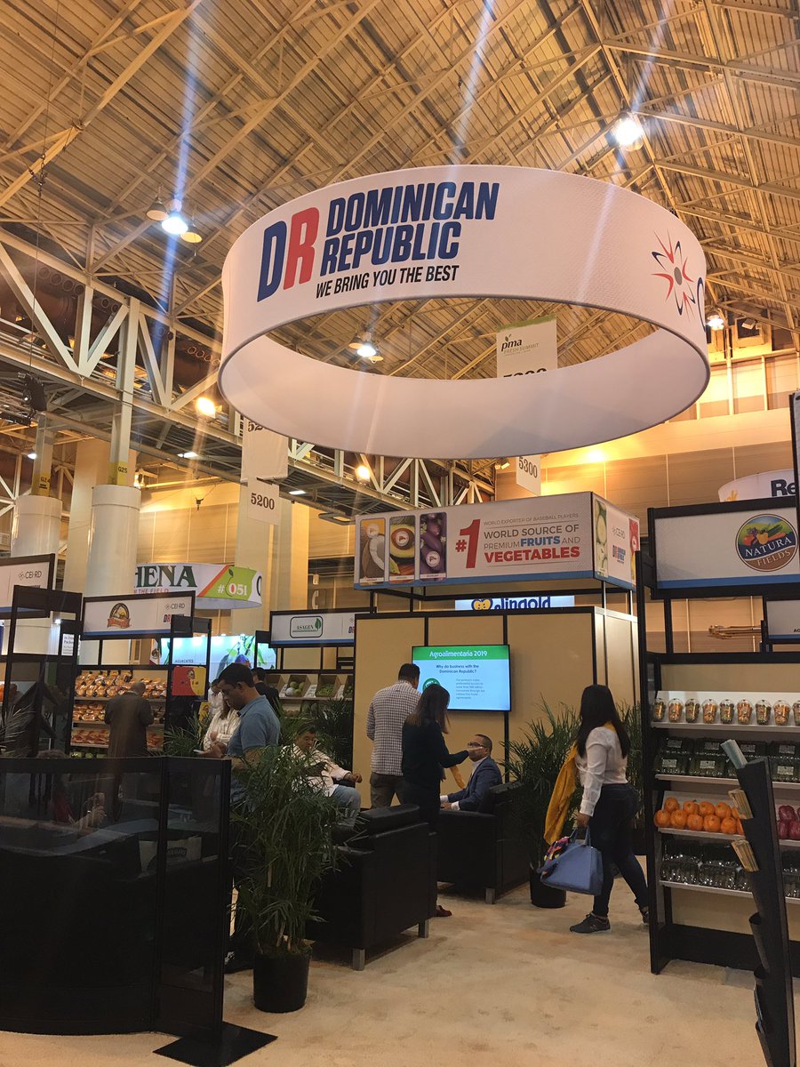 MildredSantos's tweet photo. El @CEIRD y la @JAD participan junto a exportadores dominicanos en el #PMAFreshSummit2017 presentando frutas y vegetales de calidad mundial https://t.co/4nwrkUj23z