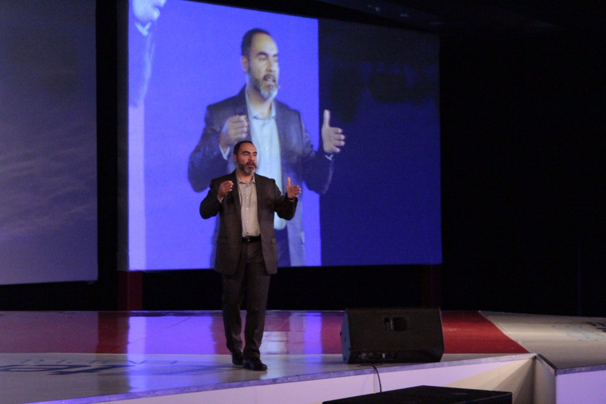 TelcelEmpresas's tweet photo. Las empresas enfrentan el reto de entender las nuevas tecnologías digitales. Ricardo Anaya, @Qualcomm #FSTelcel https://t.co/AlnB23dMd5 https://t.co/s190YIz0SO