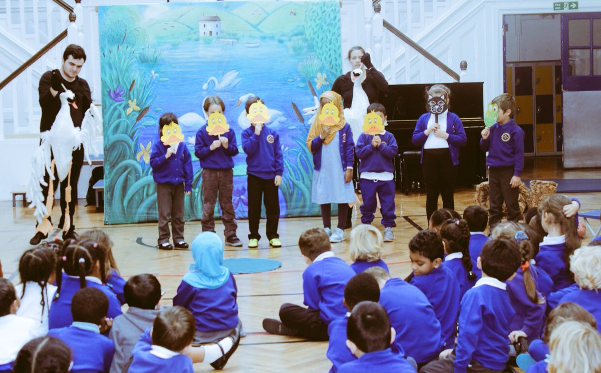 SunnyhillSW16's tweet photo. A big thank you to @aesopstheatre for visiting &amp; performing  #uglyduckling today with #Year1&amp;2  #traditionaltales #community #quackquack 🐥 https://t.co/p70t1E7H9A