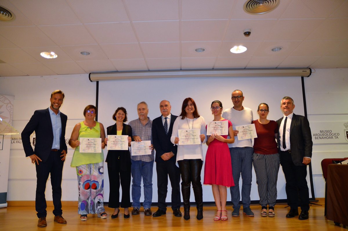 14 estudiantes de UNED La Palma recogieron sus titulaciones en el acto de apertura del curso escolar dlvr.it/Pwkc8d