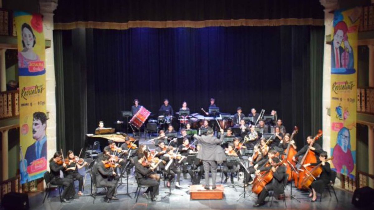 jonsnv's tweet photo. La #OSIJ presentó concierto en el @FIR2017 https://t.co/fI3egQQdCS vía @LaVozdeDurango https://t.co/5POFdIX3rI