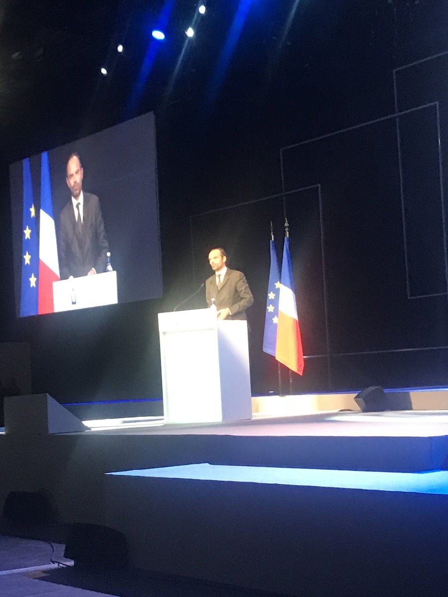 SebbanVanessa's tweet photo. Le Premier Ministre Édouard Phillipe à La Tribune de la #cnda qui évoque les ordonnances du droit du travail et le rôle des #avocats https://t.co/KADOOExafo