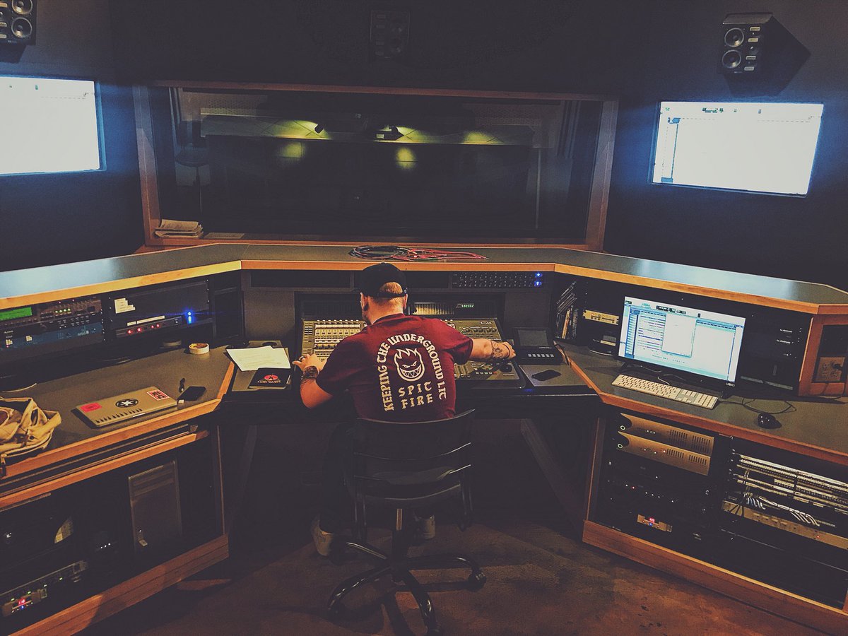 AbsentAustin's tweet photo. Making the jump to light-speed in my favorite studio. #crasaudio #protools https://t.co/6HTOuWOZGK