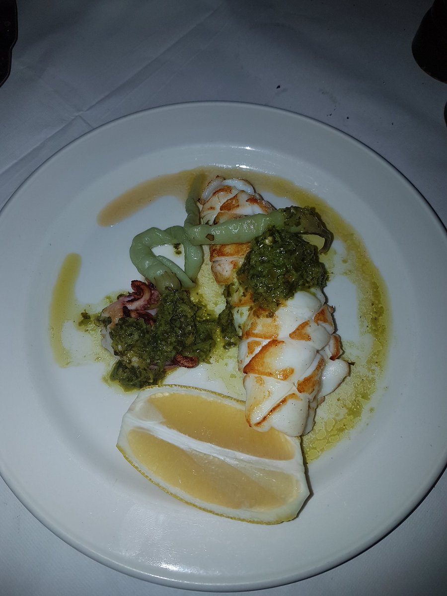 styleiconnat's tweet photo. Thank you so much @CigalaLondon. Homemade ginger beer, and delicious seafood #blog coming soon #lifestyle #blogger cc: @KBA_HQ https://t.co/ukbkhCVIQE