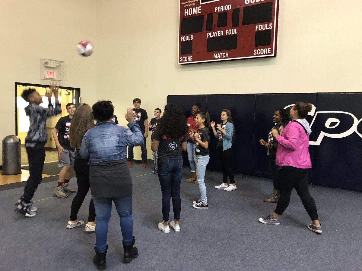 ThisIsMsSavage's tweet photo. HHMS AVID participating in the Special Olympics Unified Championship Schools Youth Summit! @EdisonAVID @SpecialOlympics #choosetoinclude https://t.co/BpAOmmbviN